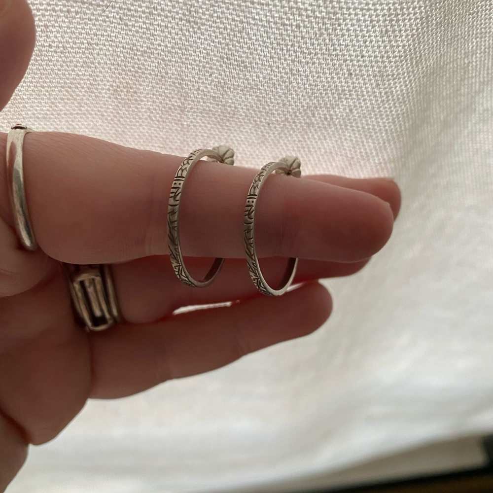 Me & Ro small sterling silver paisley hoops